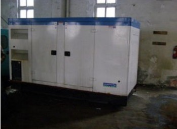 兴庆康明斯150kw大型柴油二手发电机组 兴庆康明斯150kw大型柴油二手发电机组